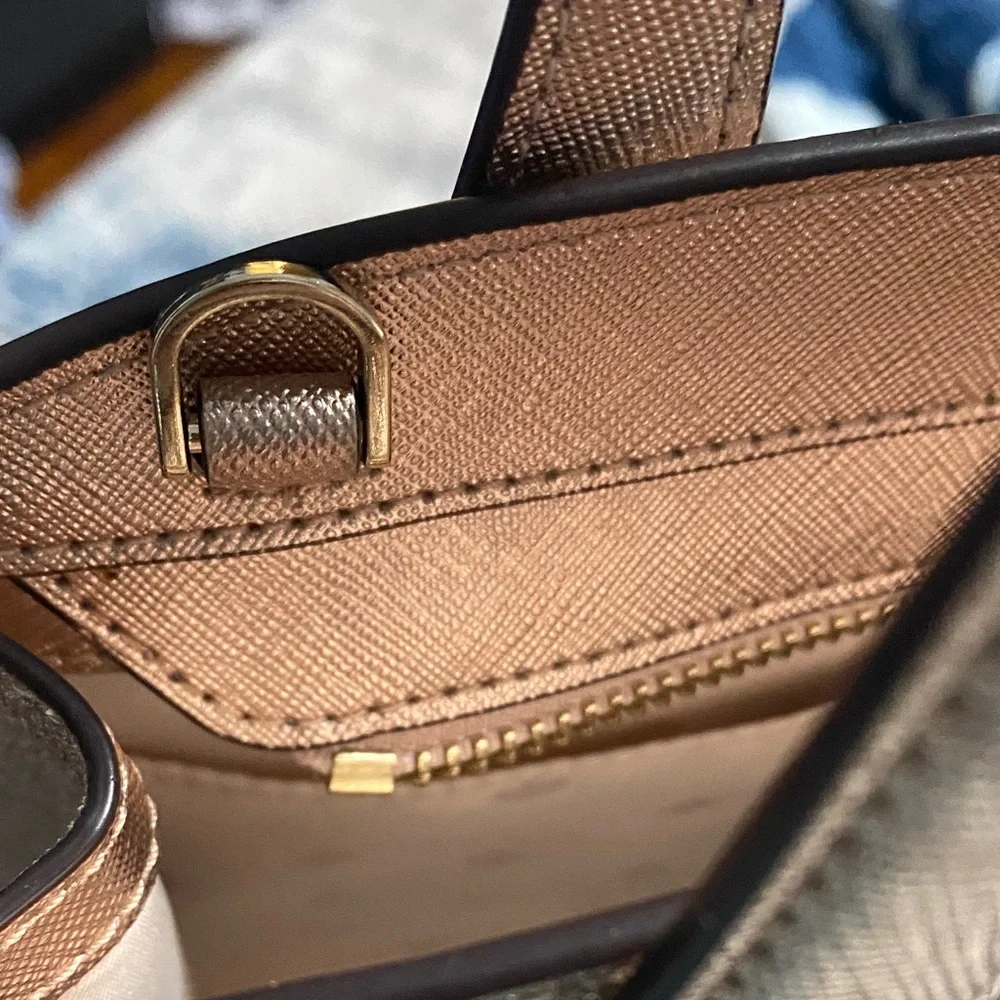 Kate Spade Sparkling Rose Gold Hand Bag - Picture 8 of 8